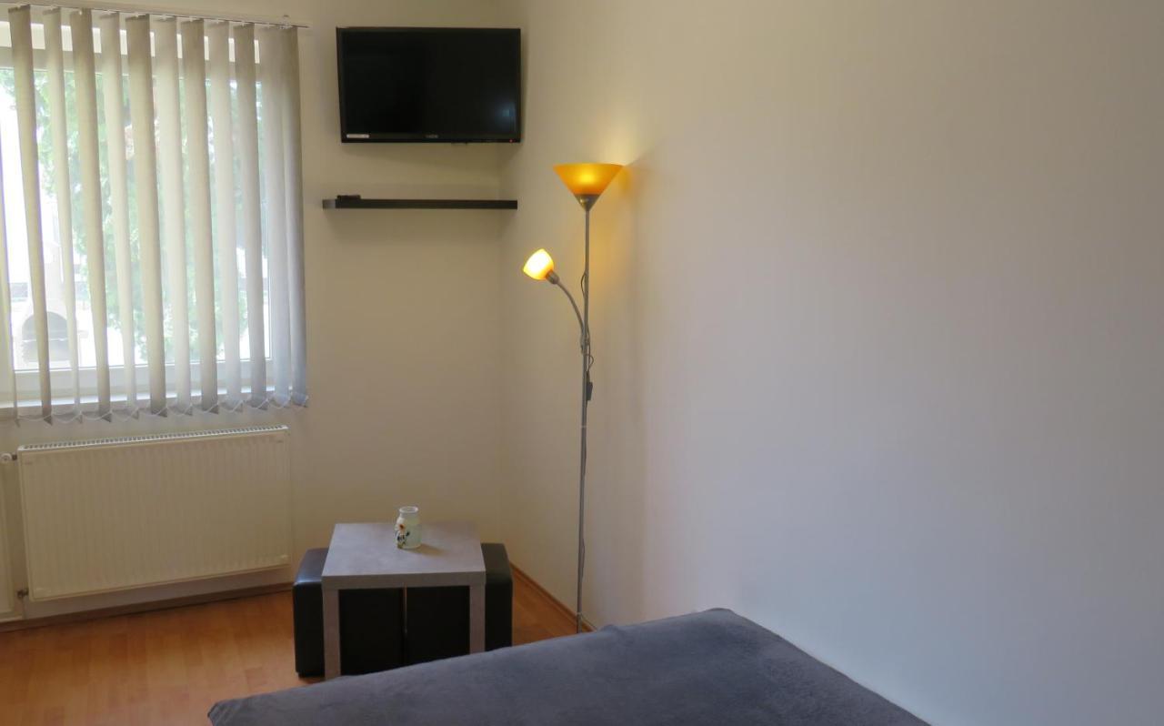 Repose Apartments ไฮจ์ดุสโซบอสโล ภายนอก รูปภาพ