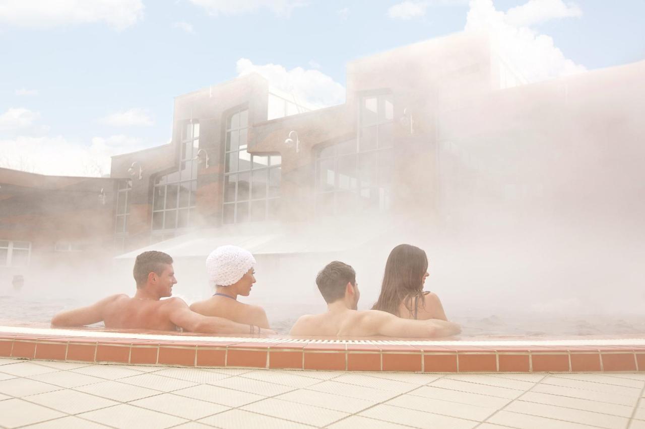 Repose Apartments ไฮจ์ดุสโซบอสโล ภายนอก รูปภาพ